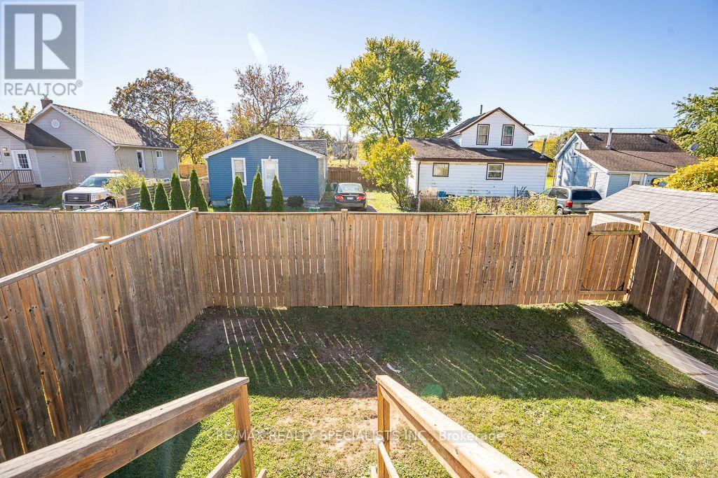 22 Elm Street, St. Catharines, ON photo 30