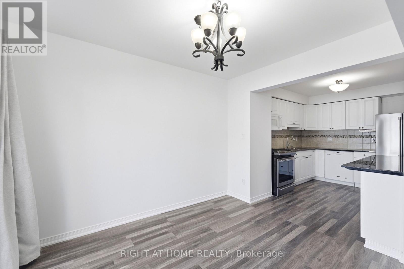 13- 591 Eighth East, Hamilton, ON photo 12