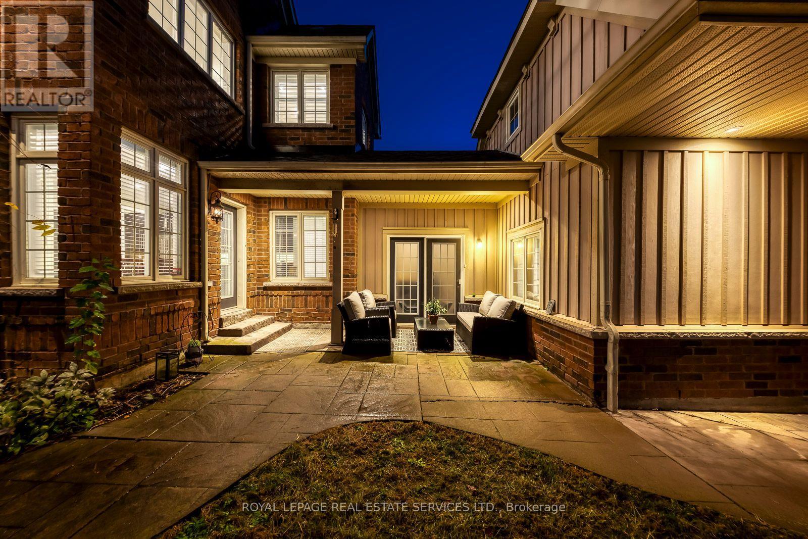 96 Thomas Street, Mississauga, ON photo 41