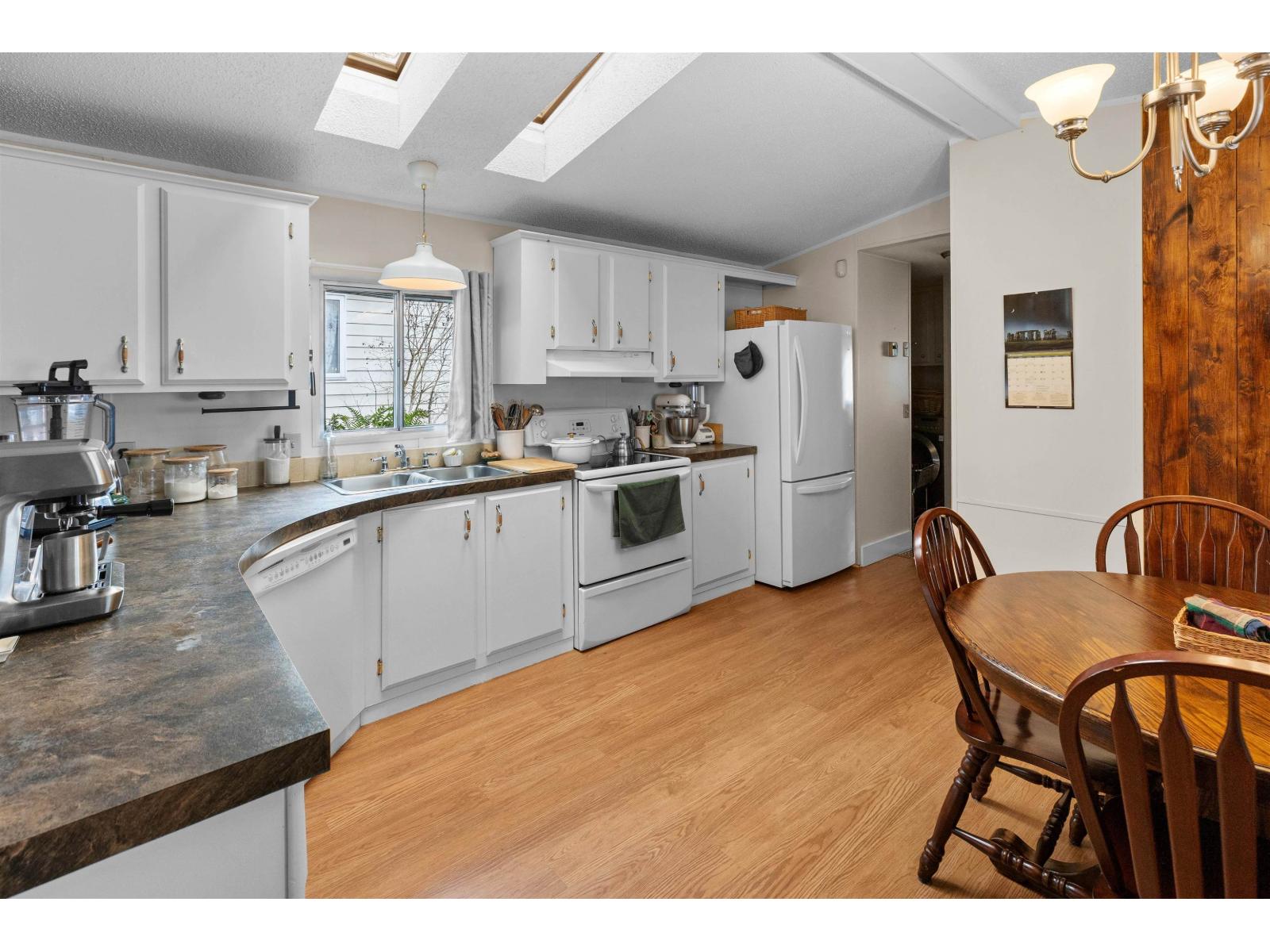 15 10221 WILSON STREET, Mission - Image 1