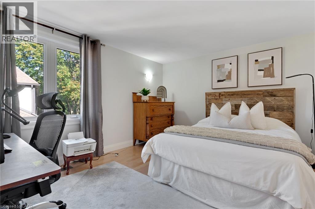 348 BROWNING Place - 34