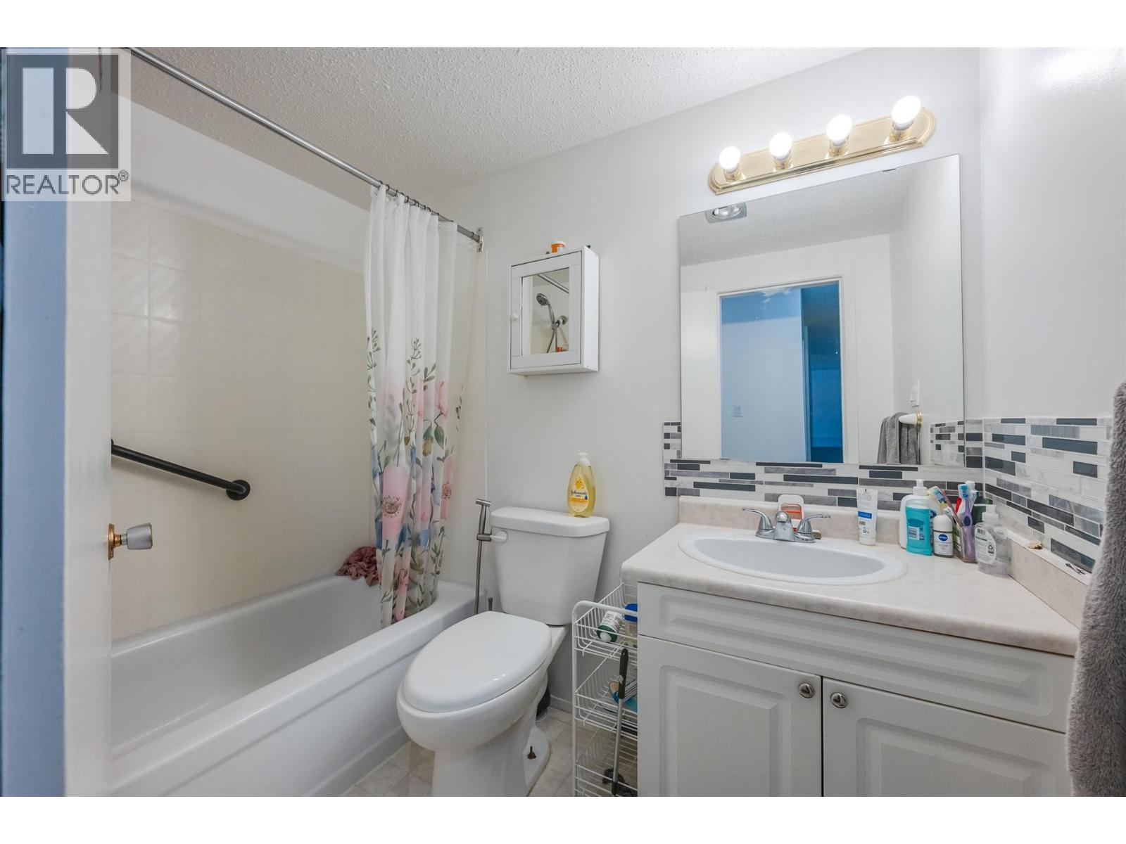 803 Fairview Road Unit# 203, Penticton