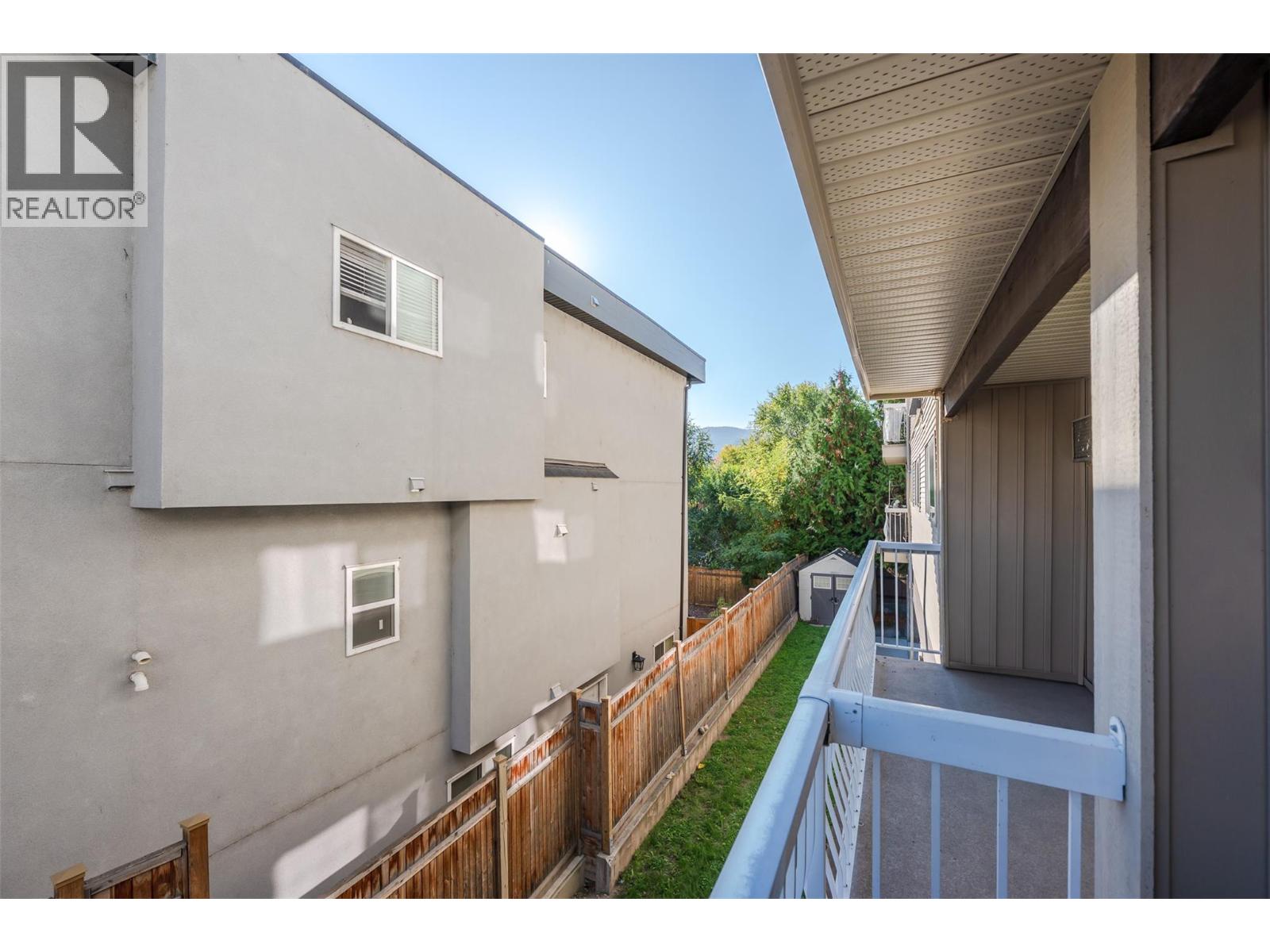 #203 803 Fairview Road - 21