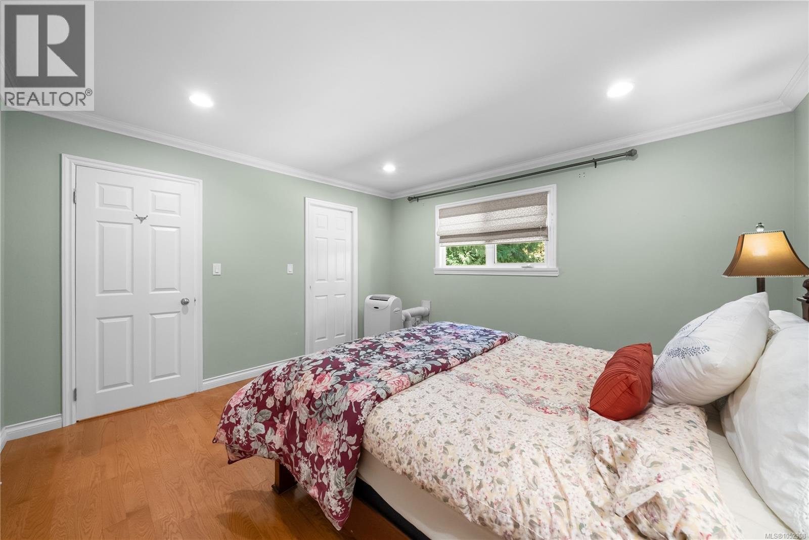  4904 Bellcrest Place, Saanich