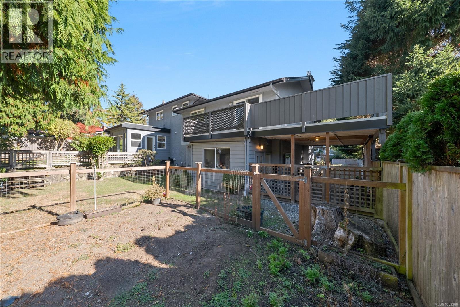  4904 Bellcrest Place, Saanich