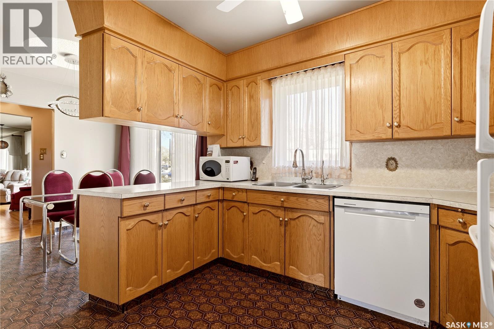 2354 Harvey STREET, Regina — photo 10