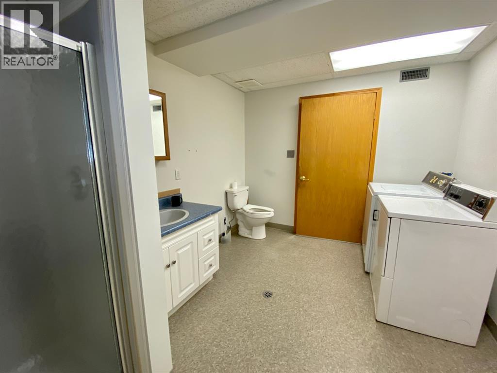 4402 53 Avenue, Rocky Mountain House — photo 13