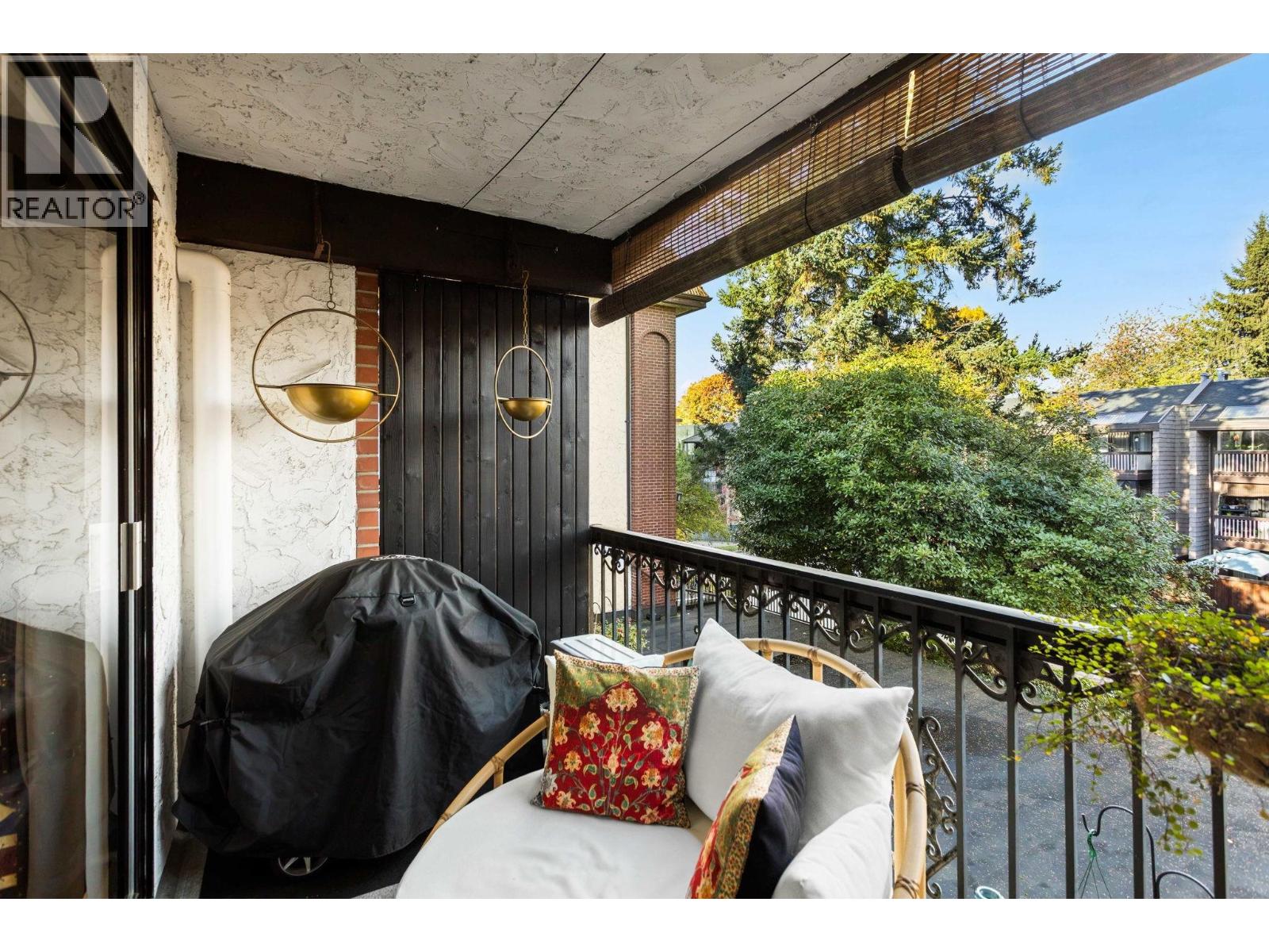 201 707 HAMILTON STREET, New Westminster - Image 1