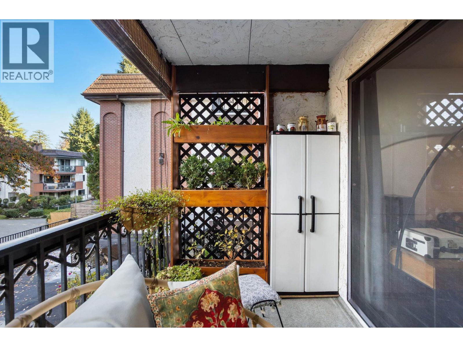 201 707 HAMILTON STREET, New Westminster - Image 1