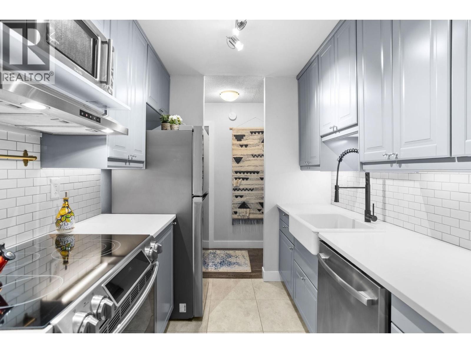 201 707 HAMILTON STREET, New Westminster - Image 1