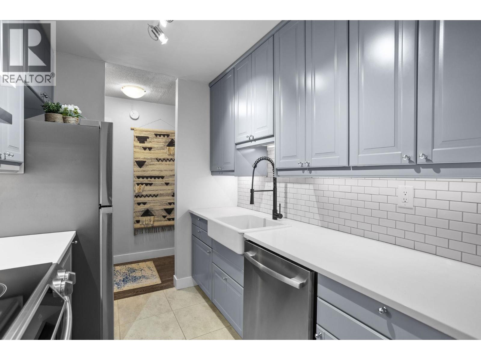 201 707 HAMILTON STREET, New Westminster - Image 1