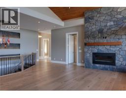 1002 Hewetson Avenue, Kelowna, BC V1W5H8 Photo 31