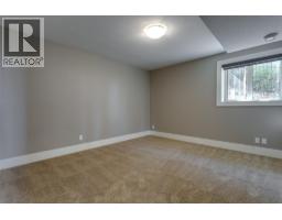 1002 Hewetson Avenue, Kelowna, BC V1W5H8 Photo 53