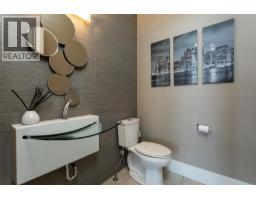 1002 Hewetson Avenue, Kelowna, BC V1W5H8 Photo 29