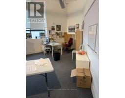 209 - 109 Vanderhoof Avenue, Toronto, ON M4G2H7 Photo 6