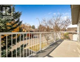 2pc Bathroom - 71 Strathclair Rise Sw, Calgary, AB T3H1G3 Photo 12
