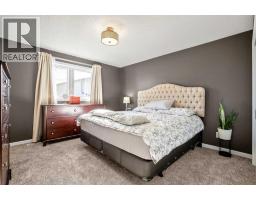 Laundry room - 71 Strathclair Rise Sw, Calgary, AB T3H1G3 Photo 13