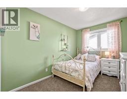 Other - 71 Strathclair Rise Sw, Calgary, AB T3H1G3 Photo 18
