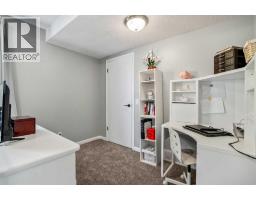 71 Strathclair Rise Sw, Calgary, AB T3H1G3 Photo 23