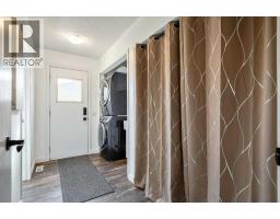 71 Strathclair Rise Sw, Calgary, AB T3H1G3 Photo 25