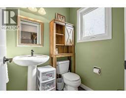 71 Strathclair Rise Sw, Calgary, AB T3H1G3 Photo 27