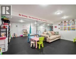 71 Strathclair Rise Sw, Calgary, AB T3H1G3 Photo 32