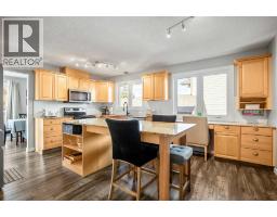 Bedroom - 71 Strathclair Rise Sw, Calgary, AB T3H1G3 Photo 8