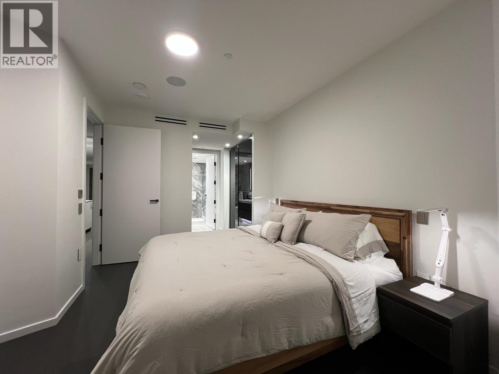 706 1601 QUEBEC STREET, Vancouver - Image 1