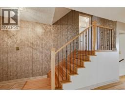8252 7 Street Sw, Calgary, AB T2V1G6 Photo 16