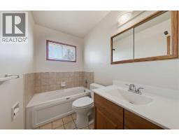 8252 7 Street Sw, Calgary, AB T2V1G6 Photo 23
