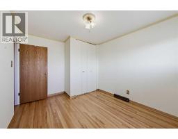 8252 7 Street Sw, Calgary, AB T2V1G6 Photo 26