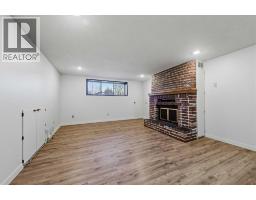 8252 7 Street Sw, Calgary, AB T2V1G6 Photo 27