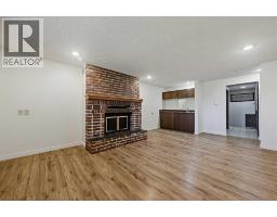 8252 7 Street Sw, Calgary, AB T2V1G6 Photo 29