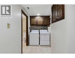 8252 7 Street Sw, Calgary, AB T2V1G6 Photo 33