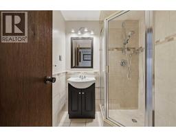 8252 7 Street Sw, Calgary, AB T2V1G6 Photo 35