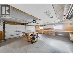 8252 7 Street Sw, Calgary, AB T2V1G6 Photo 42
