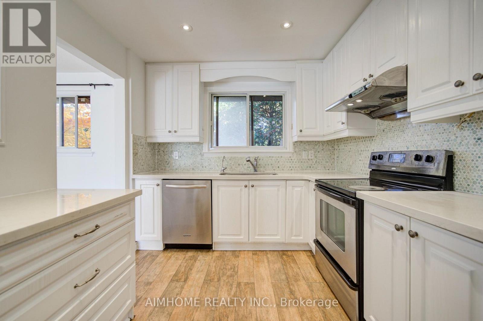 34 Stately Way, Markham, ON photo 10