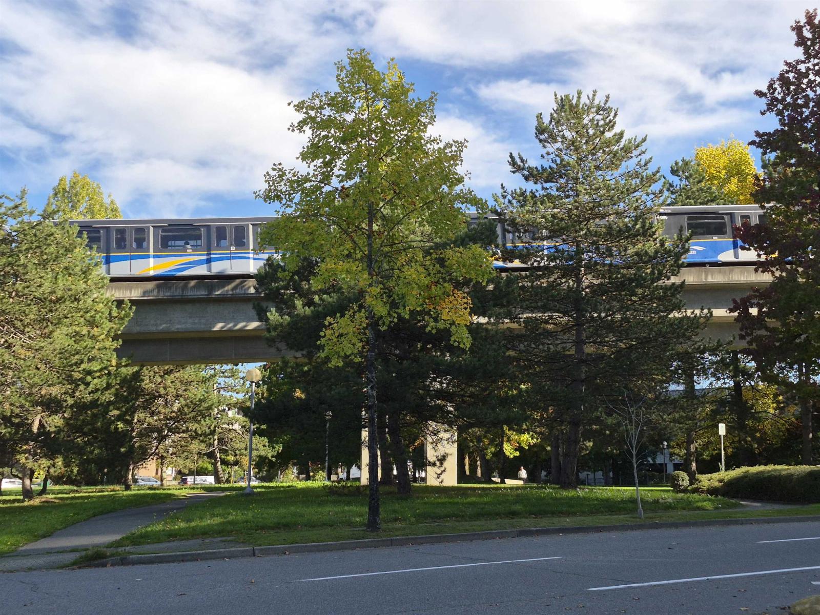 1105 10899 UNIVERSITY DRIVE, Surrey - Image 1