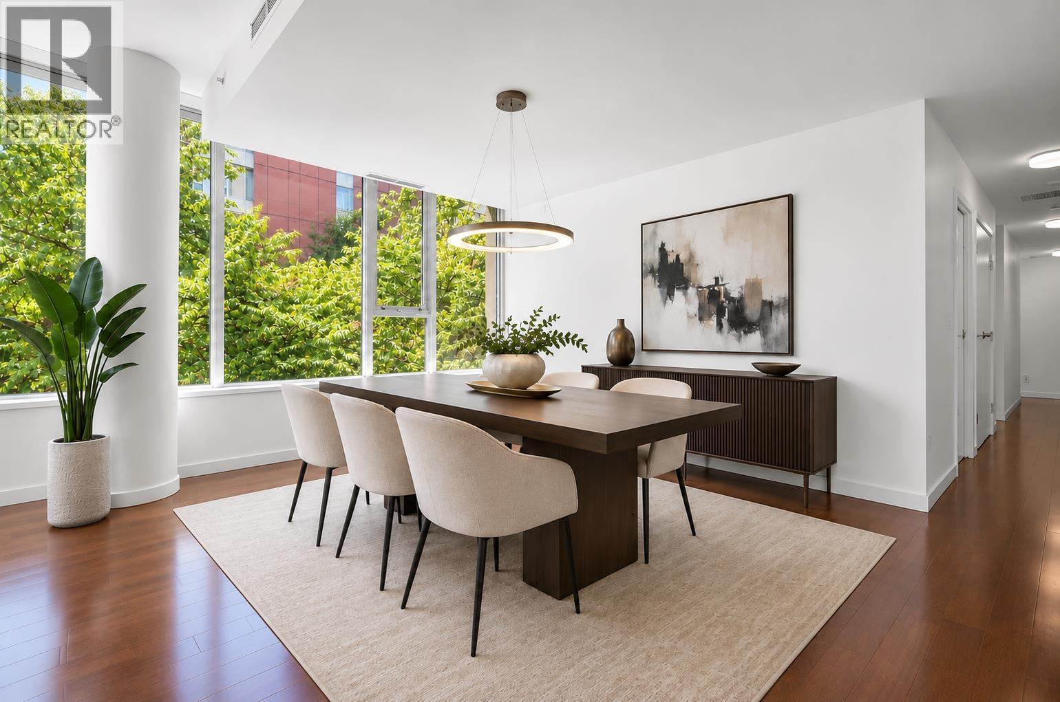 200 9 SMITHE MEWS, Vancouver - Image 1