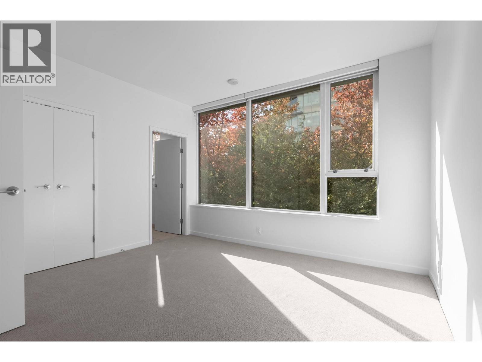 200 9 SMITHE MEWS, Vancouver - Image 1