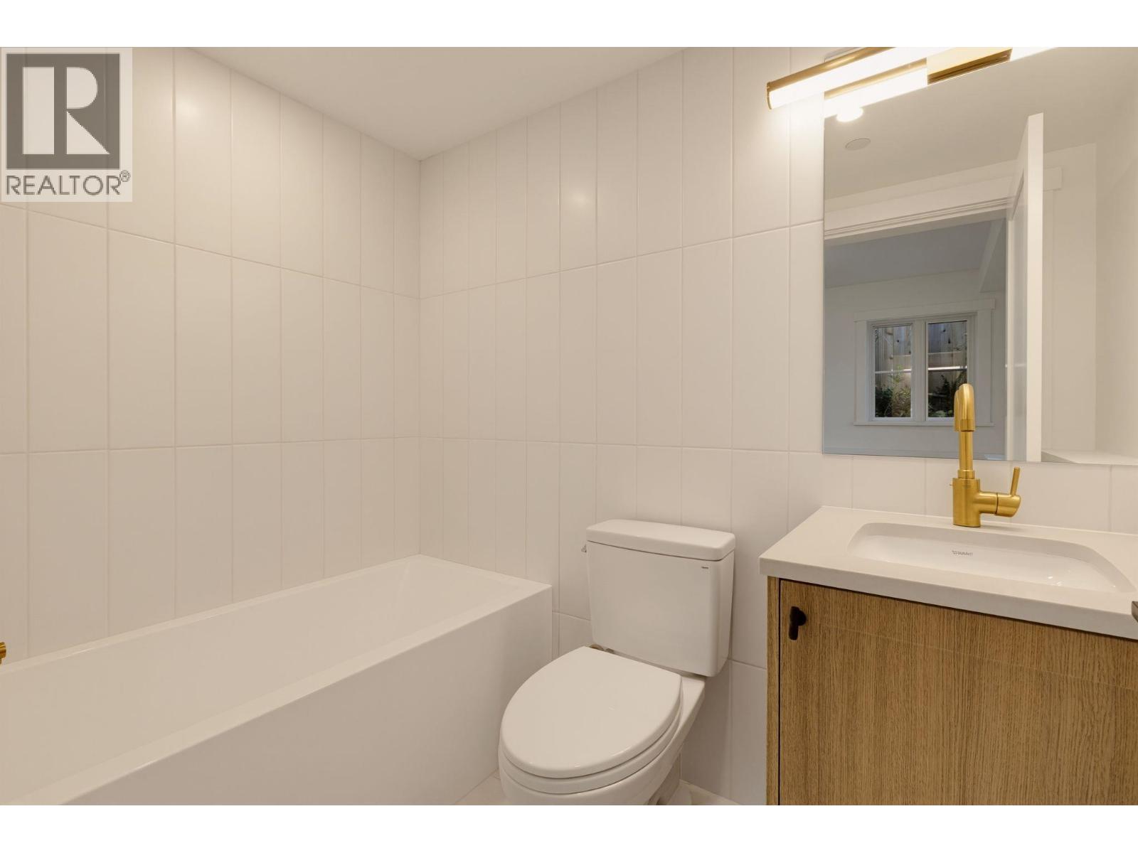 Photo of 1 326 W 14TH STREET 33