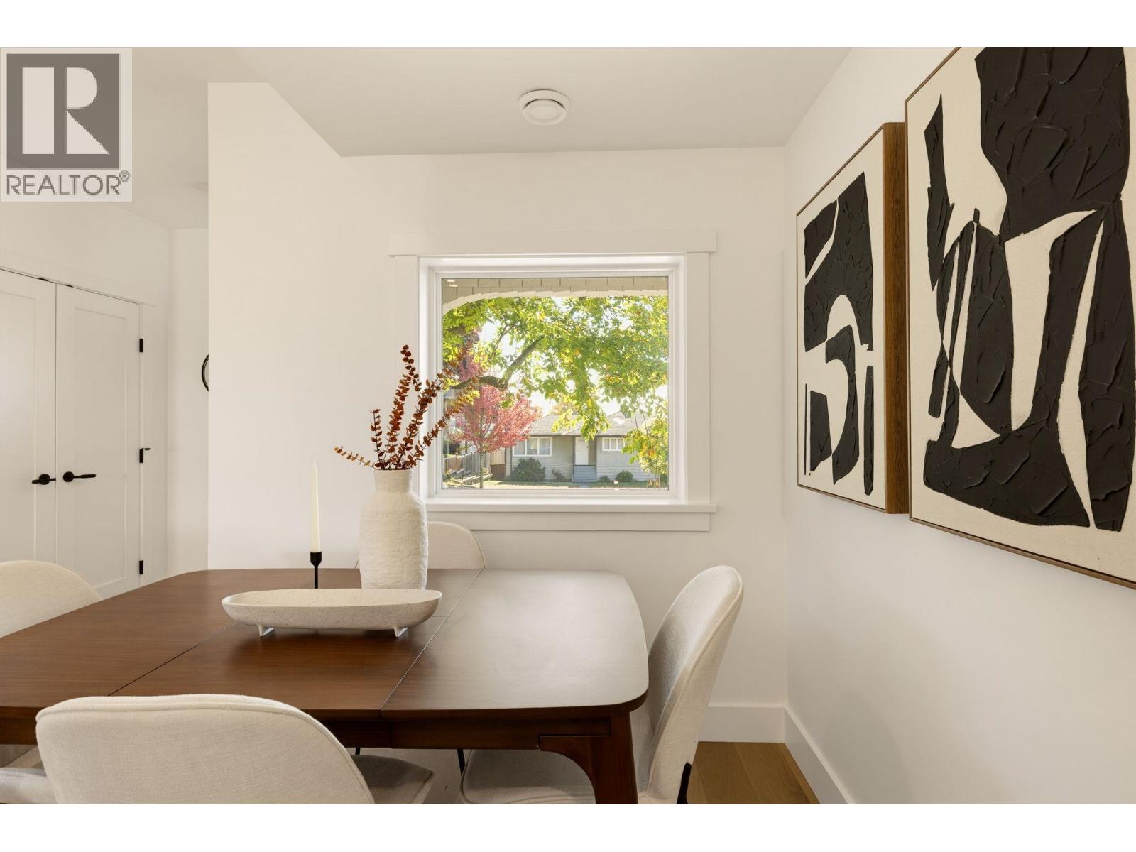 Photo of 1 326 W 14TH STREET 14