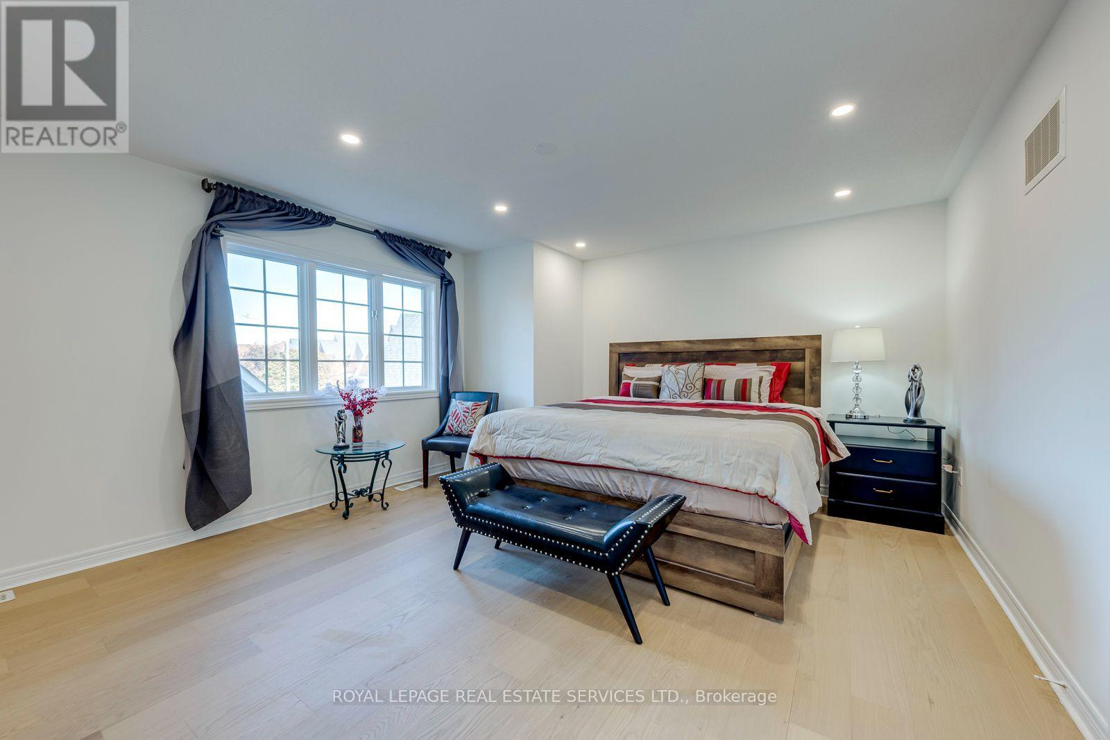 96 Thomas Street, Mississauga, ON photo 28