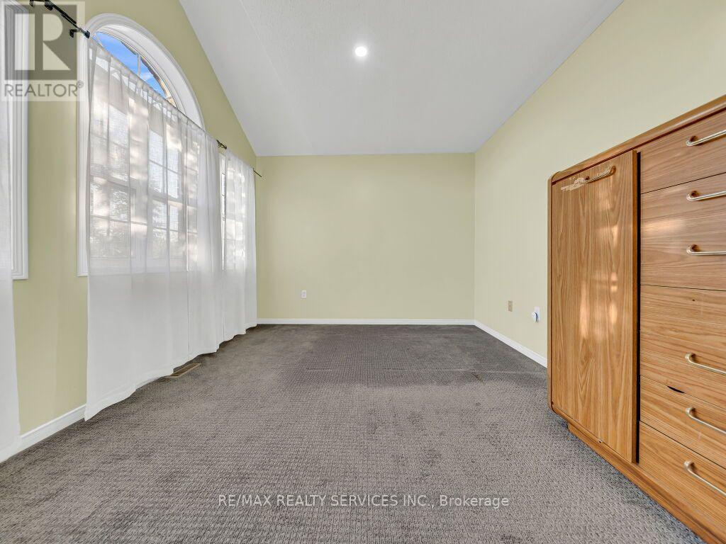 355 Edenbrook Hill Drive, Brampton, ON photo 26