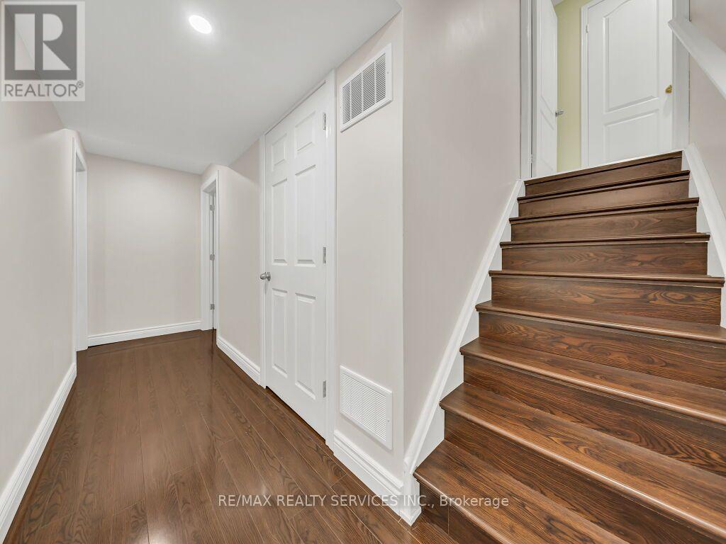 355 EDENBROOK HILL DRIVE - 32