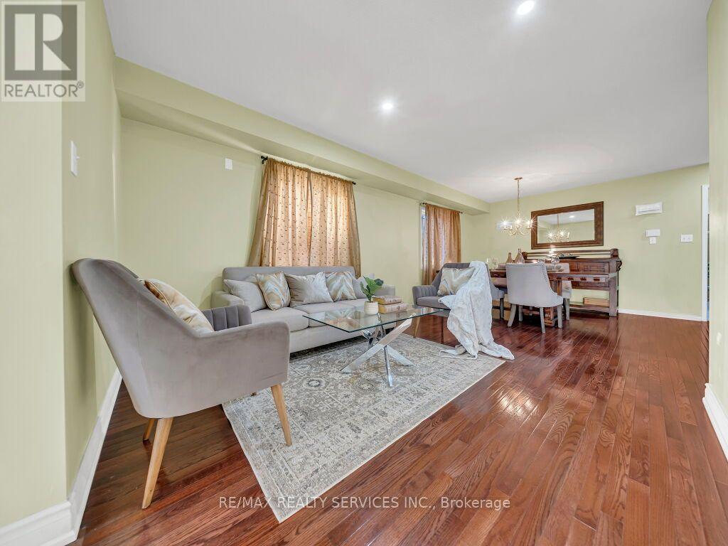 355 Edenbrook Hill Drive, Brampton, ON photo 7