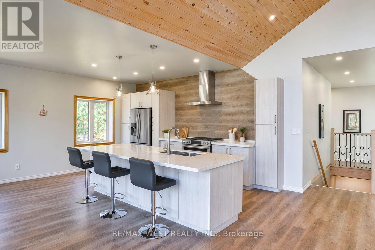 1269 Ril Lake Road South, Lake of Bays, ON photo 6