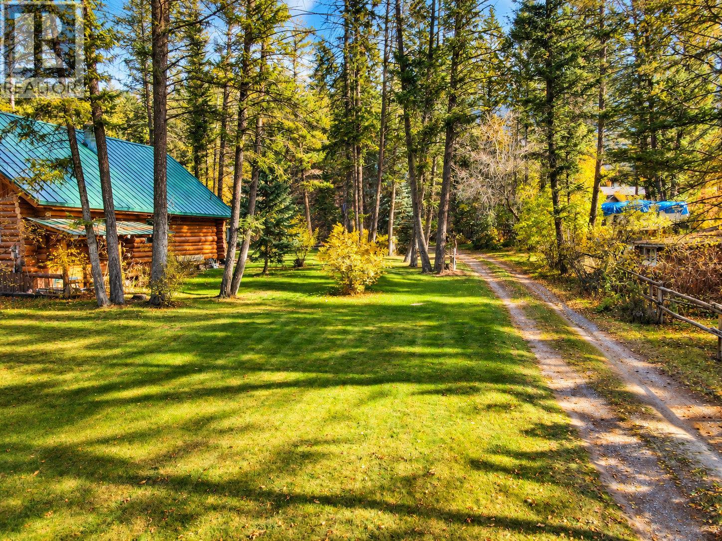 4892 Ogilvey Avenue - 10