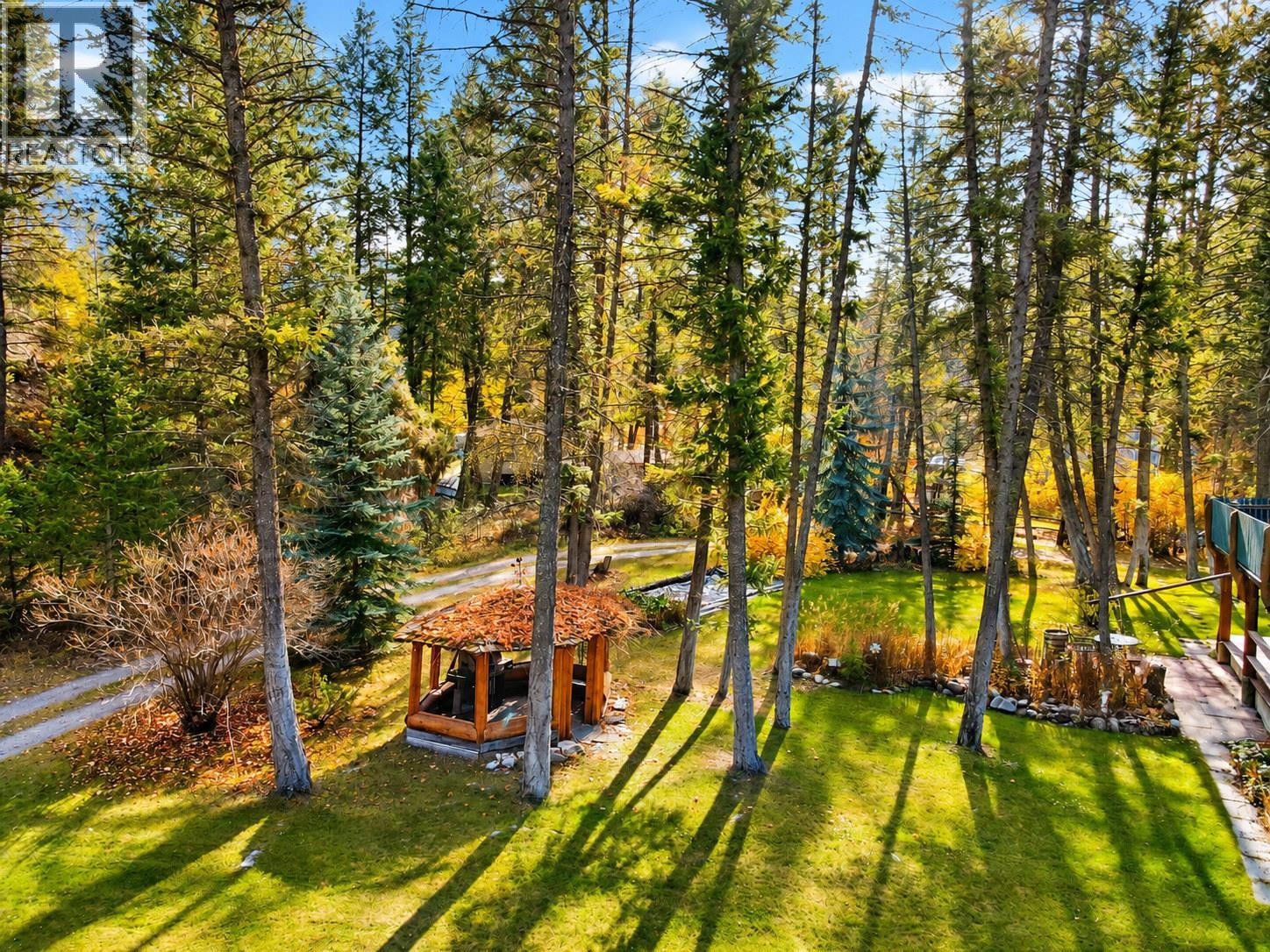4892 Ogilvey Avenue - 17