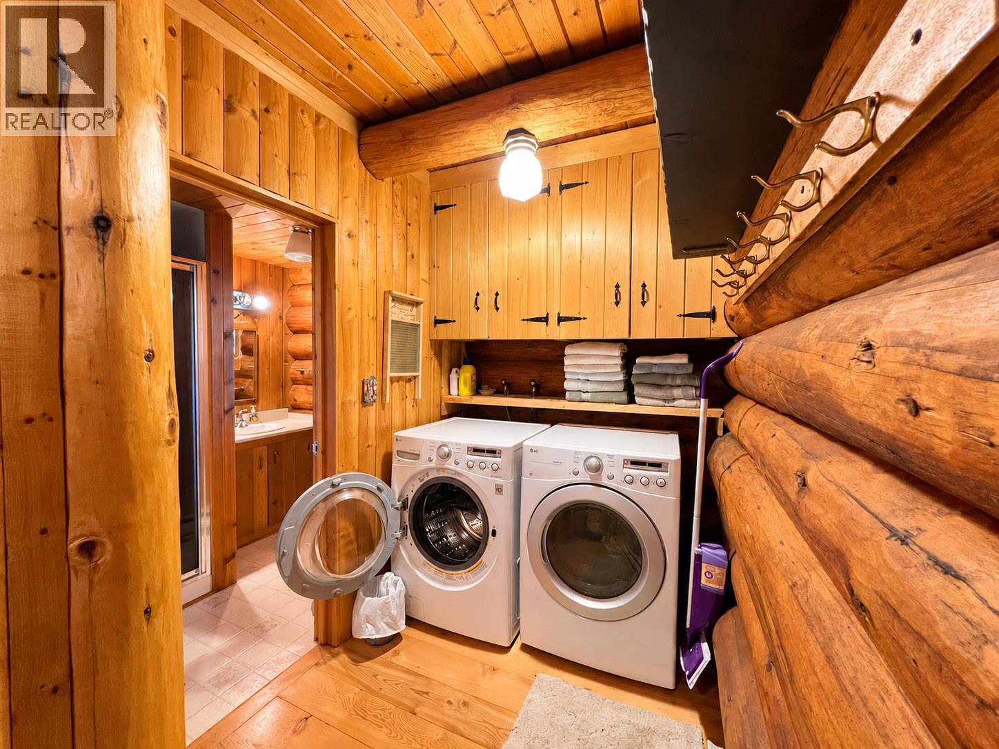 4892 Ogilvey Avenue - 22